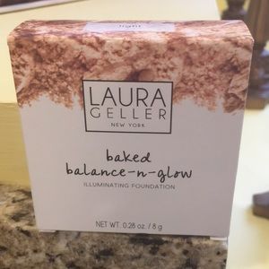 Laura Geller Illuminating Foundation